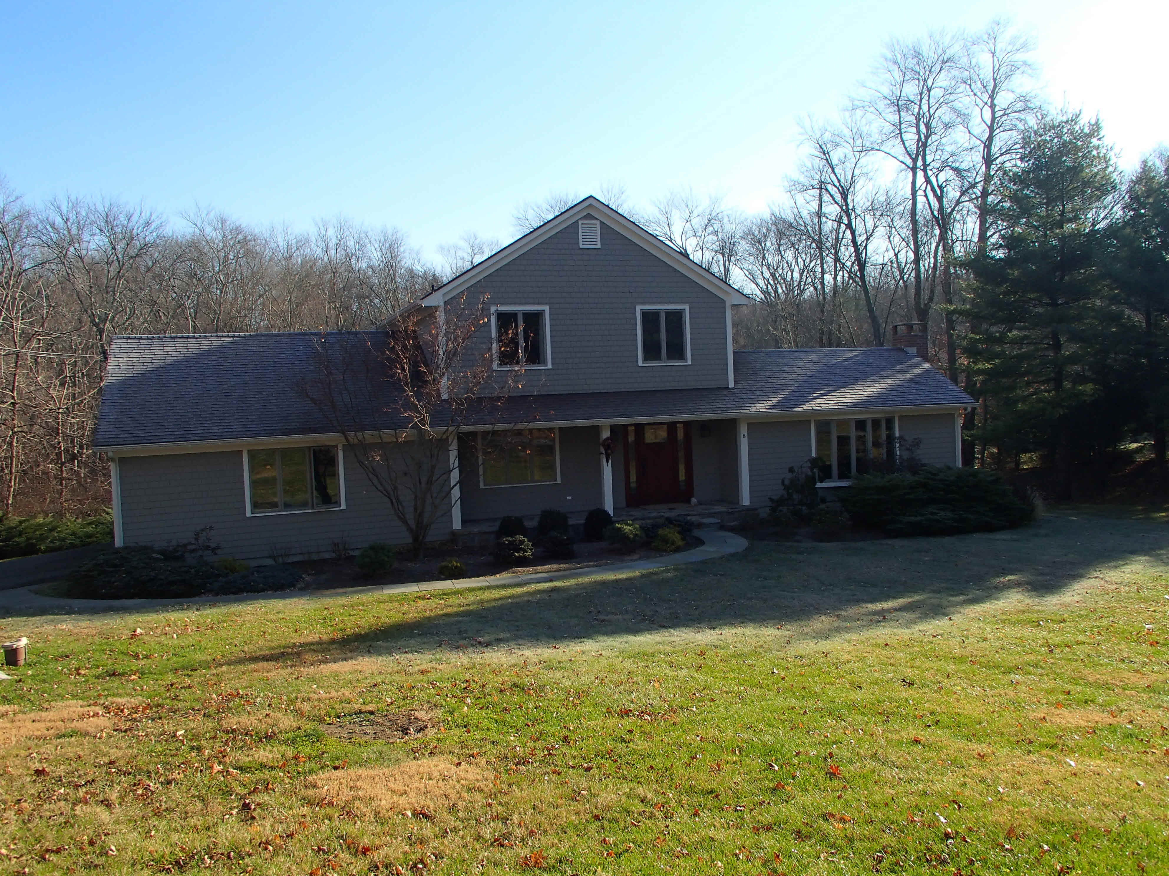 Building photograph for 8 MILLVOE DR